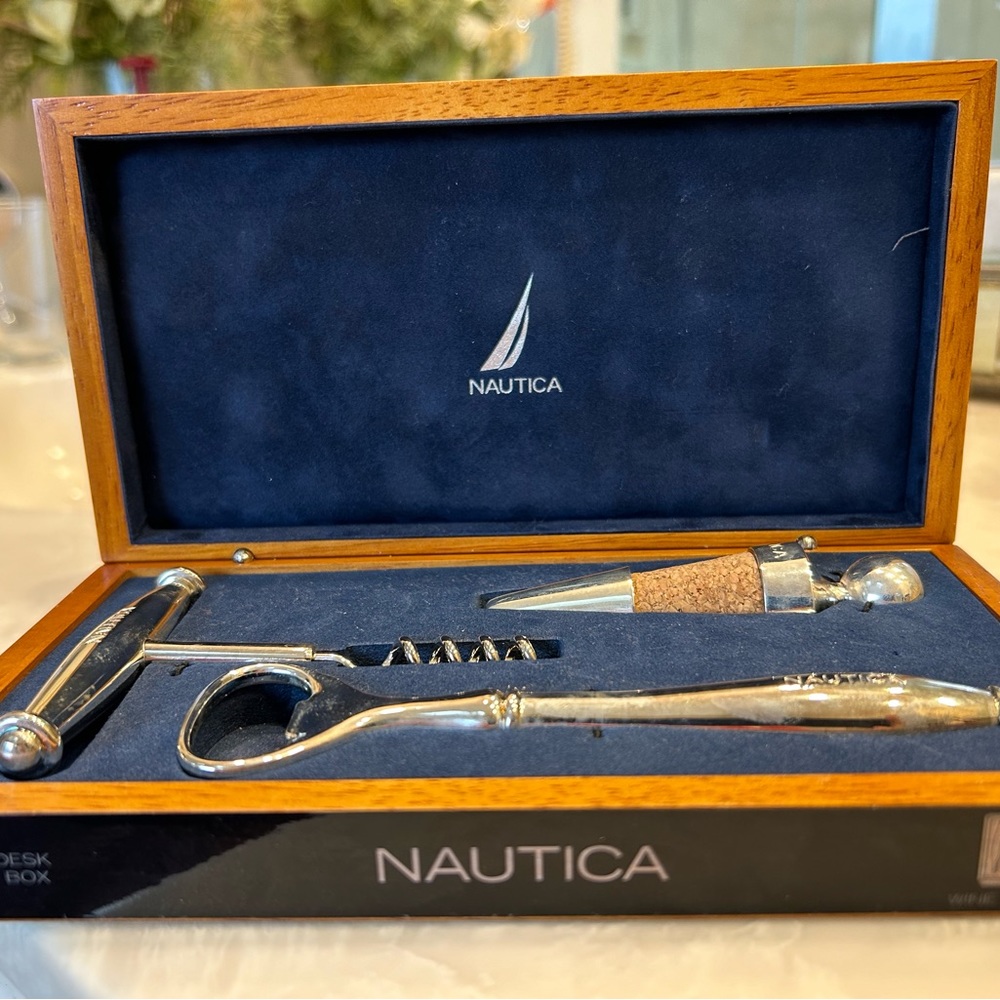 FREE with purchase: Nautica 3-piece set Stainless Steel Wine/Bottle Open… - Picture 10 of 13